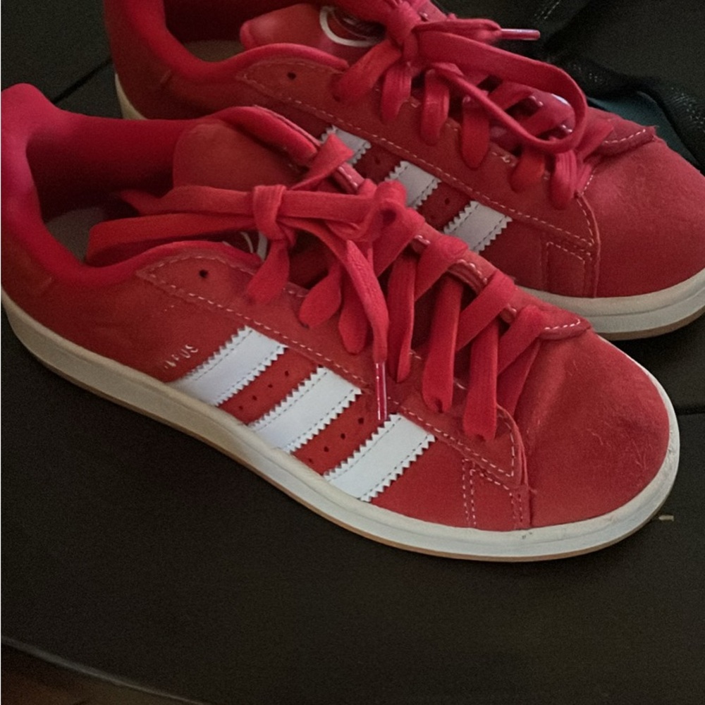 Campus Adidas size 7 LIKE NEW